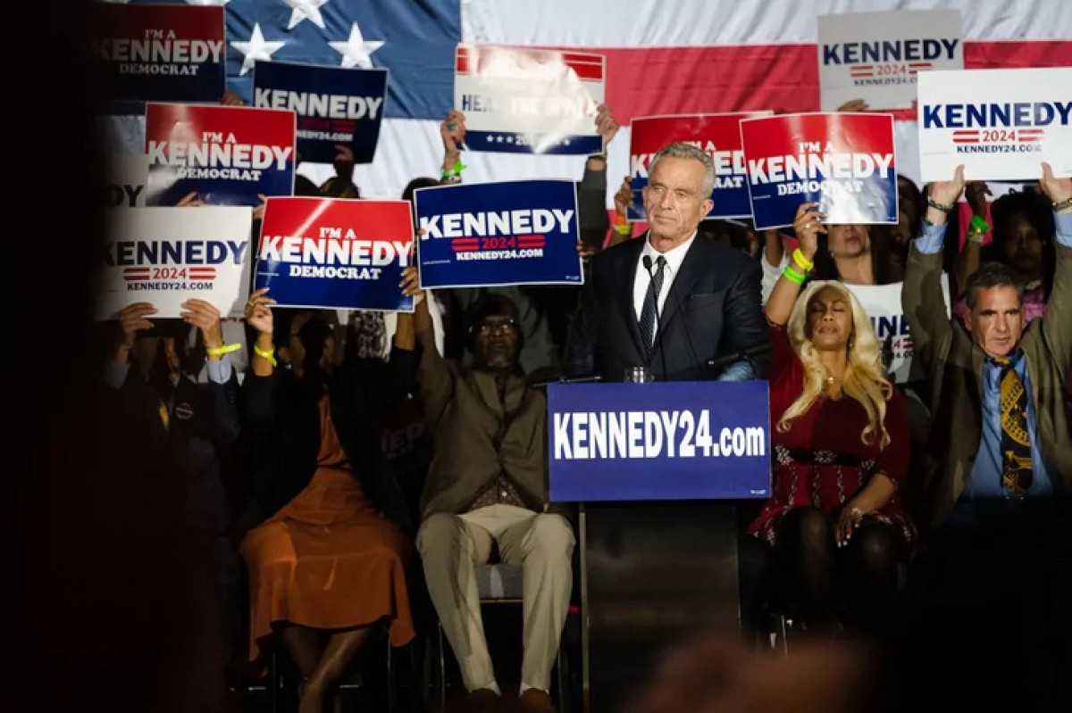 Ông Robert F. Kennedy Jr. tuyên bố tranh cử tổng thống 2024 ở thành phố Boston, bang Washington. Ảnh: NYTimes