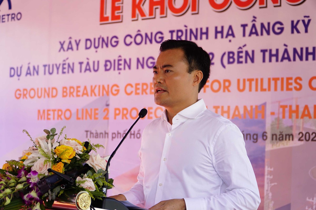 Ông Bùi Xuân Cường, Phó chủ tịch UBND TP.HCM phát biểu tại buổi lễ. Ảnh: Vũ Quyền