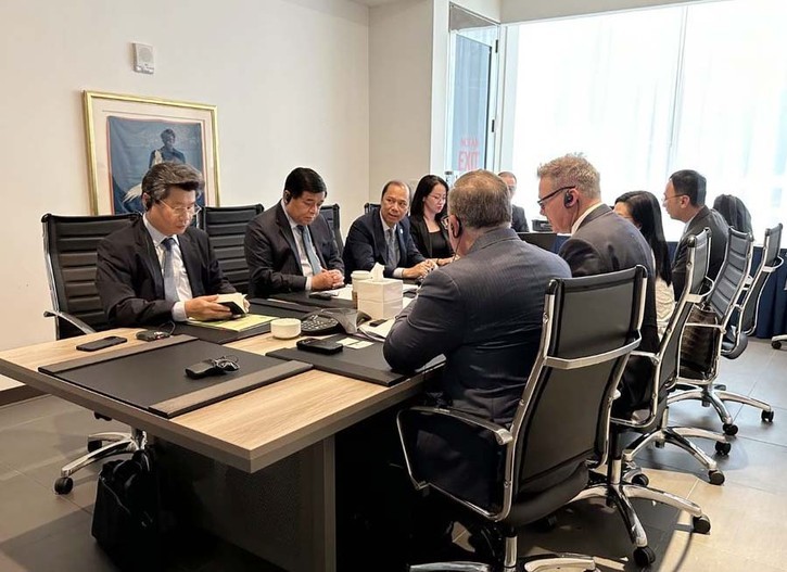 Bộ trưởng làm việc với Tổ chức Đánh giá tín dụng Moody’s. Moody’s đánh giá cao sự phát triển vượt bậc của Việt nam và xếp hạng tín nhiệm ngày càng tăng của quốc gia.