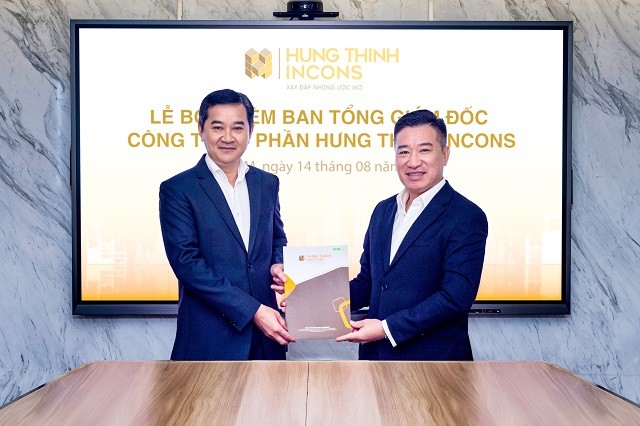 Tân tổng giám đốc Trương Văn Việt (bên trái) có hơn 16 năm kinh nghiệm quản trị điều hành tại những vị trí lãnh đạo chủ chốt của Kl994 game bài casino hấp dẫn Hưng Thịnh.
