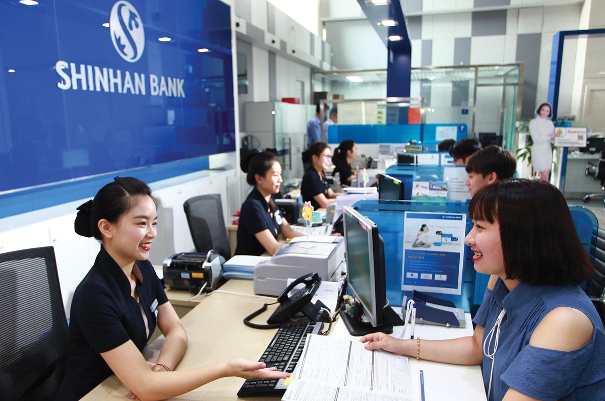 Cầu về tín dụng những tháng cuối năm nay dự kiến yếu hơn so với cùng kỳ các năm trước Cầu về tín dụng những tháng cuối năm nay dự kiến yếu hơn so với cùng kỳ các năm trước
