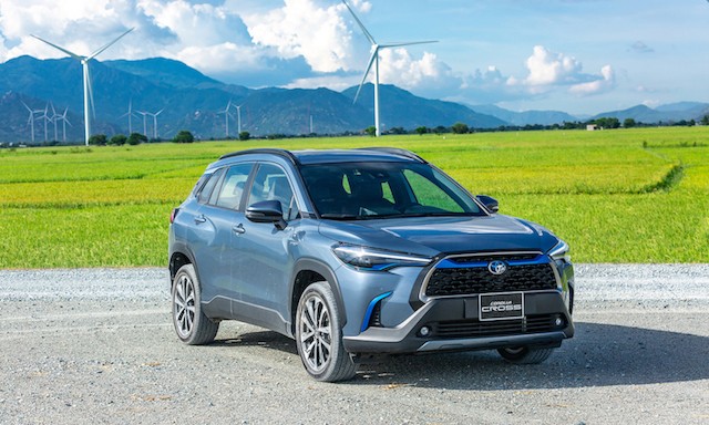 Các mẫu xe hybrid phù hợp với giai đoạn đầu của quá trình chuyển đổi sang dùng hoàn toàn năng lượng điện