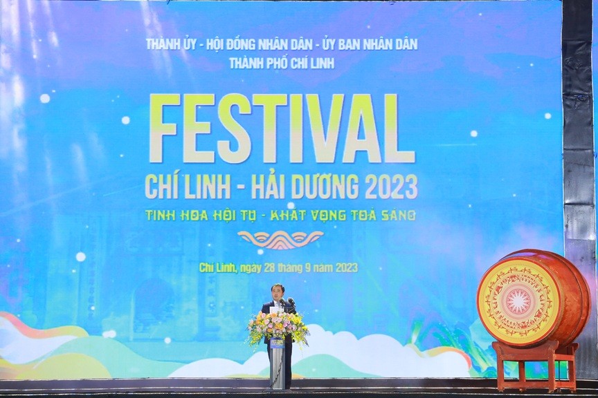 Ông Trần Đức Thắng, Ủy viên Trung ương Đảng, Bí thư Tỉnh ủy Hải Dương phát biểu chào mừng Festival.