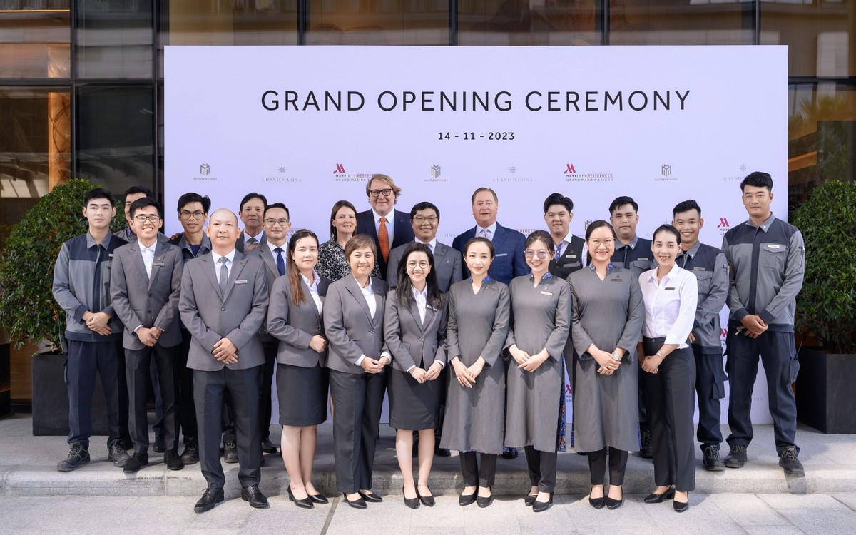 Đội ngũ Marriott International đã chính thức tiếp quản và vận hành Khu căn hộ hàng hiệu Marriott tại tòa Lake, Grand Marina, Saigon.