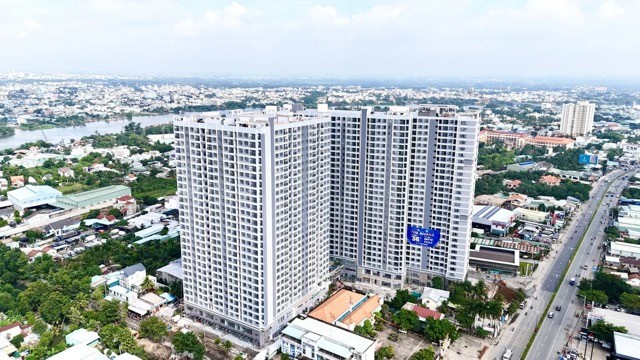 Chủ Kl99ok phiên bản mới Đạt Phước thưởng thêm 2 chỉ vàng cho nhân viên Kl992 VIP Trang Chủ 2026. Ảnh: The Rivana
