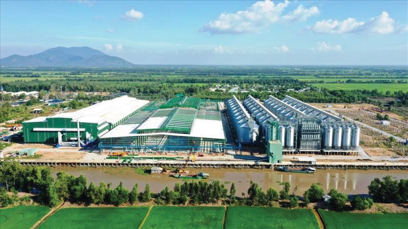 Nhà máy gạo Hạnh Phúc - nhà máy gạo quy mô lớn nhất châu Á là một trong những dự án do SHB tài trợ