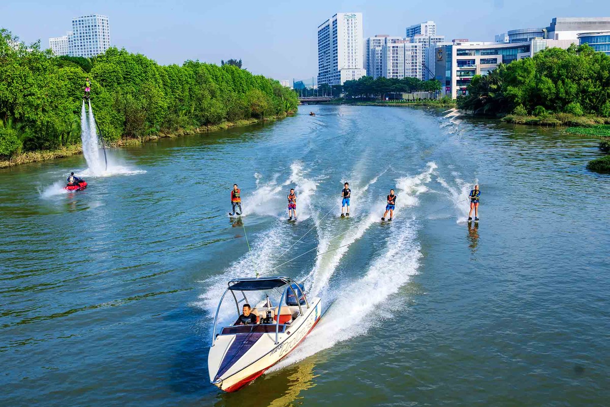 Đây là sự kiện đánh dấu sự đột phá của sản phẩm du lịch Quận 7 trong việc tạo ra sản phẩm du lịch đường thủy mới có sự hấp dẫn, độc đáo, mới lạ, tính cạnh tranh và đúng với tinh thần của Tuần lễ Du lịch TP.HCM năm 2023 với chủ đề “Xanh trên mỗi hành trình - Du lịch xanh để bảo vệ môi trường”.