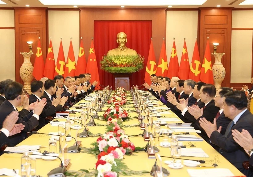 Tổng Bí thư Nguyễn Phú Trọng hội đàm với Tổng Bí thư, Chủ tịch Trung Quốc Tập Cận Bình (Ảnh: TTXVN)