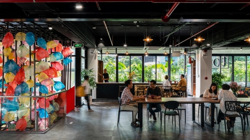 Với quá nhiều sự thay đổi và không chắc chắn trong cách quản lý và chiến lược và tương lai của Kl991.com World Cup 2026 Chính Thức khiến cho người đi làm cảm thấy hoang mang, mơ hồ, tạo nên một môi trường làm việc căng thẳng, nơi mà niềm tin và mức độ gắn kết của nhân viên đang dần mất đi