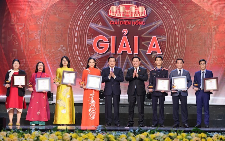 7 giải A được vinh danh tại Giải Diên Hồng lần thứ hai. Ảnh: Duy Linh