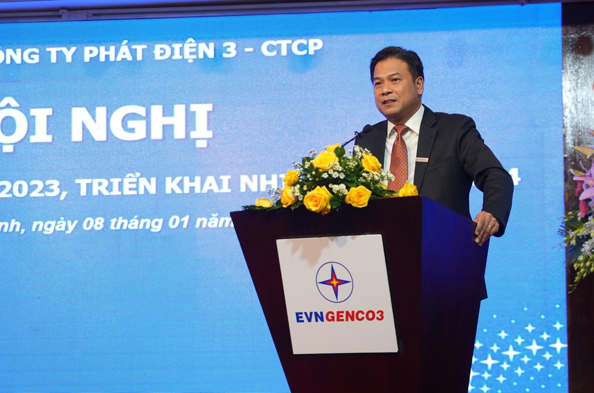 Ông Đinh Quốc Lâm - Chủ tịch HĐQT Tổng Công ty Phát điện 3 phát biểu tiếp thu ý kiến Ông Đinh Quốc Lâm - Chủ tịch HĐQT Tổng Công ty Phát điện 3 phát biểu tiếp thu ý kiến