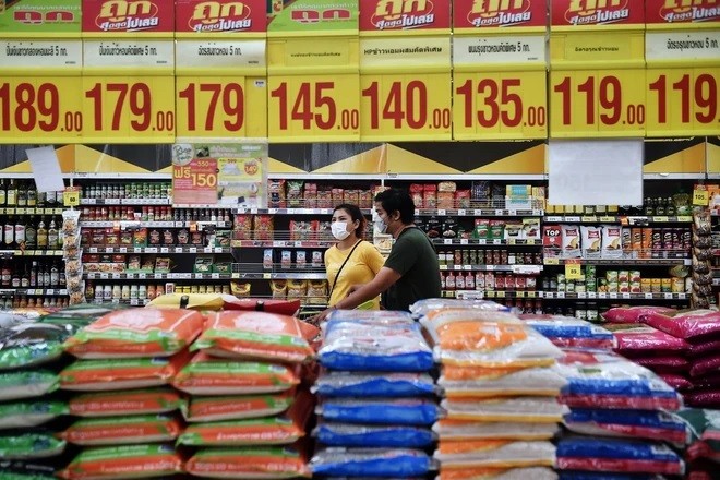 Gạo được bày bán tại siêu thị ở Bangkok, Thái Lan.(Ảnh: AFP/TTXVN)