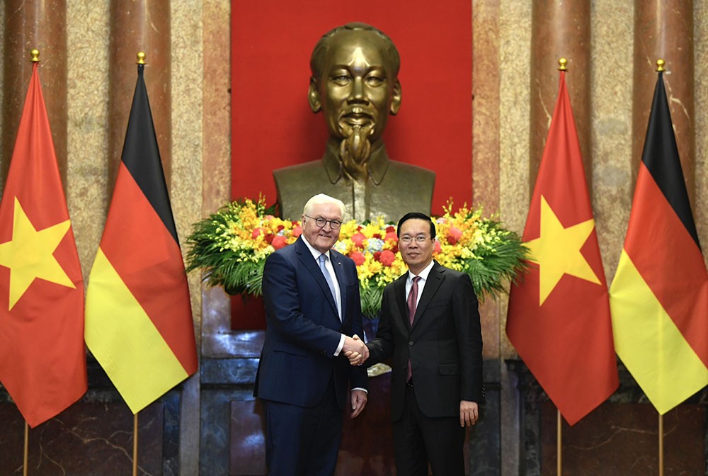 Ngay sau lễ đón, Chủ tịch nước Võ Văn Thưởng hội đàm với Tổng thống Đức Frank-Walter Steinmeier.