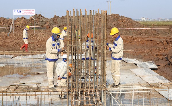 Thi công tại vị trí 45 (thuộc địa bàn huyện Nghĩa Hưng, tỉnh Nam Định)
