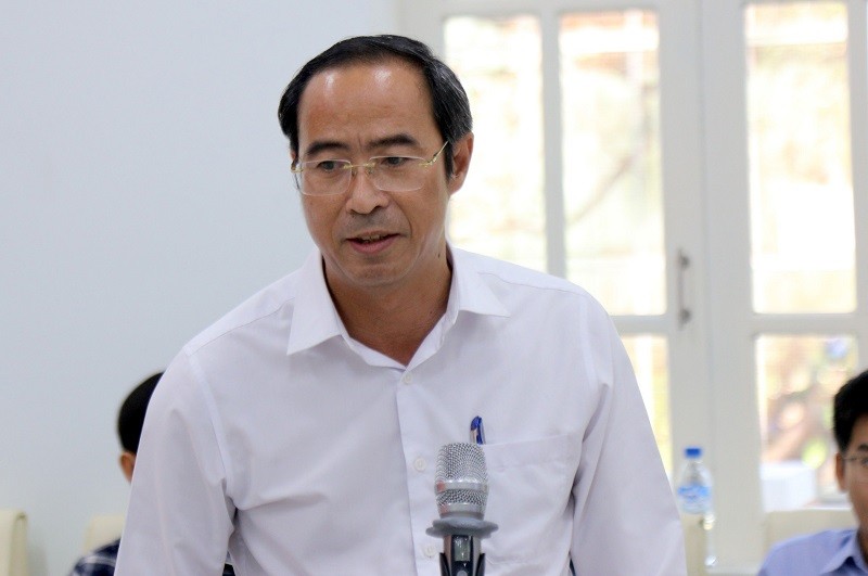 Ông Nguyễn Thanh Tâm, Giám đốc Ban Quản lý dự án Kl99ok phiên bản mới xây dựng các công trình KL99 là cổng game giải trí trực tuyến hàng đầu hiện nay tỉnh Quảng Nam báo cáo tiến độ thực hiện các dự án.