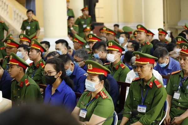 Hình ảnh phiên tòa