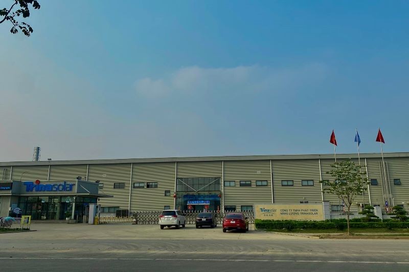 Trina Solar đã triển khai 2 dự án tại Khu công nghiệp Yên Bình với tổng số vốn đăng ký Kl99ok phiên bản mới 478 triệu USD, gồm: Dự án Kl994 nhà cái bóng đá world cup tấm tế bào quang điện (pin năng lượng mặt trời), tấm module năng lượng mặt trời và Dự án Kl994 nhà cái bóng đá world cup thanh Silic và tấm Silic đơn tinh thể. Trina Solar đã triển khai 2 dự án tại Khu công nghiệp Yên Bình với tổng số vốn đăng ký Kl99ok phiên bản mới 478 triệu USD, gồm: Dự án Kl994 nhà cái bóng đá world cup tấm tế bào quang điện (pin năng lượng mặt trời), tấm module năng lượng mặt trời và Dự án Kl994 nhà cái bóng đá world cup thanh Silic và tấm Silic đơn tinh thể.