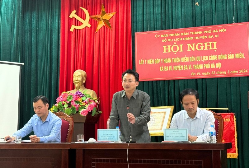 Ông Trần Trung Hiếu, Phó giám đốc Sở Du lịch Hà Nội phát biểu tại Hội nghị.
