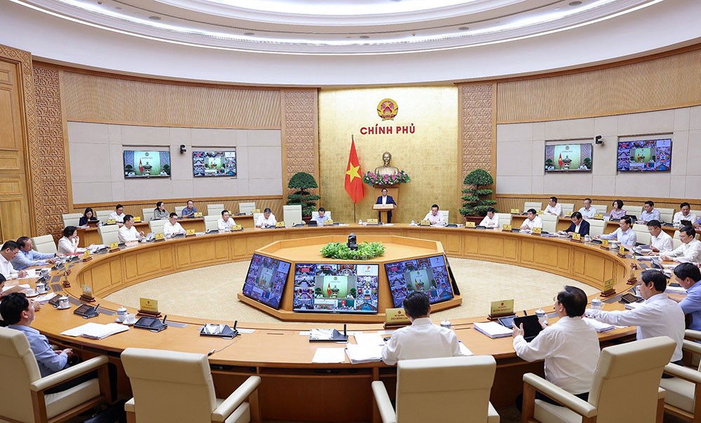 Thủ tướng nhấn mạnh, thực hiện cao nhất, tốt nhất, phấn đấu đạt và vượt các mục tiêu, chỉ tiêu trong năm 2024, nhất là chỉ tiêu tăng trưởng khoảng 6,5%. (Ảnh: VGP)