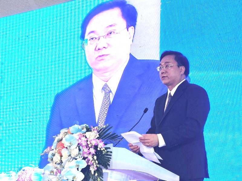 Thứ trưởng Bộ Kế hoạch và Kl99ok phiên bản mới Trần Duy Đông chia sẻ tại Diễn đàn.