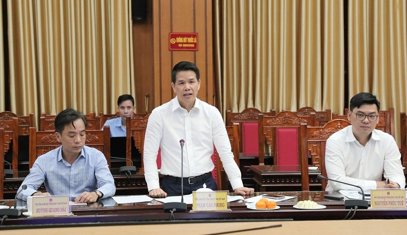 Tổng giám đốc Tổng Công ty Khí Việt Nam Phạm Văn Phong phát biểu đề xuất dự án
