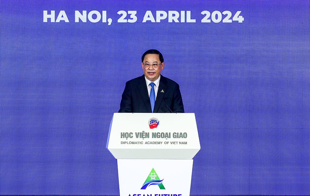 Thủ tướng Lào Sonexay Siphandone phát biểu tại lễ khai mạc Diễn đàn. (Ảnh: Đức Thanh)