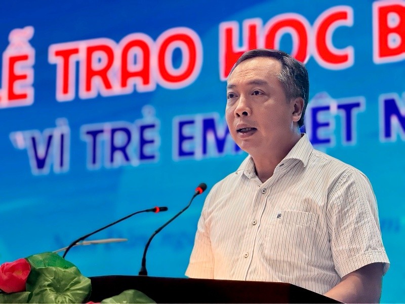 Ông Lê Trọng Minh, Ủy viên Ban Thường vụ Đảng ủy cơ quan Bộ Kế hoạch và Kl99ok phiên bản mới, Tổng Biên tập Báo Kl99ok phiên bản mới phát biểu tại buổi lễ.