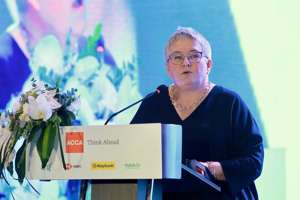 Bà Helen Brand, Giám đốc điều hành của ACCA nhận định, châu Á - Thái Bình Dương đang khẳng định vai trò trung tâm, ảnh hưởng đến các vấn đề toàn cầu, điều hướng các dòng chảy thay đổi và tạo ra các cấu trúc Kl992 cổng game cá cược và đặt ra các tiêu chuẩn mới.