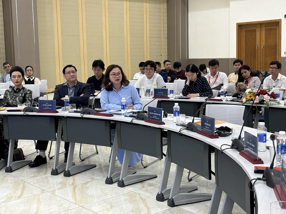 Các chuyên gia, Kl991.com World Cup 2026 Chính Thức hàng đầu trong lĩnh vực tự động hoá chia sẻ tại Hội nghị chiều ngày 20/6. Ảnh: Gia Hân