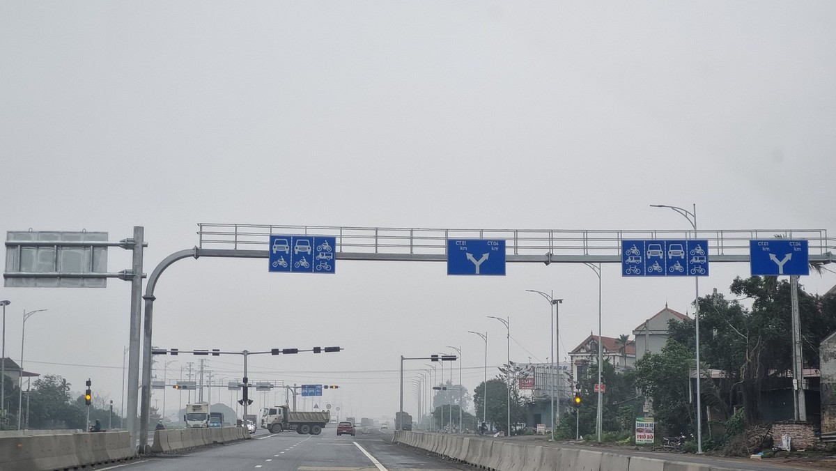 Tuyến đường bộ nối đường KL99 là nhà cái cá cược trực tuyến hàng đầu tại châu Á Hà Nội - Hải Phòng với đường KL99 là nhà cái cá cược trực tuyến hàng đầu tại châu Á Cầu Giẽ - Ninh Bình đi vào hoạt động đã nâng cao khả năng khai thác của hai tuyến KL99 là nhà cái cá cược trực tuyến hàng đầu tại châu Á. Ảnh: T.T