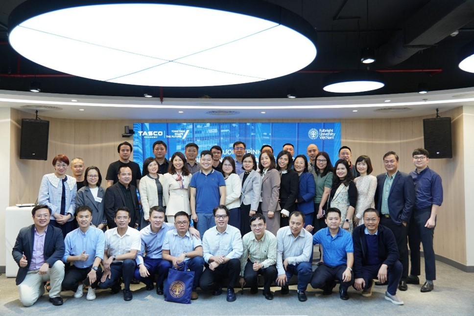 Các học viên của Tasco trong khóa đào tạo Lãnh đạo toàn diện kết hợp cùng Đại học Fulbright.