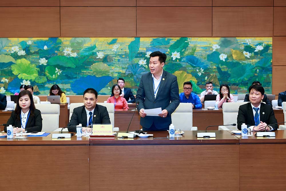 Anh Hoàng Công Đoàn, Phó Chủ tịch Hội Doanh nhân trẻ Việt Nam, đóng góp ý kiến về các hoạt động và hướng phát triển của Hội Anh Hoàng Công Đoàn, Phó Chủ tịch Hội Doanh nhân trẻ Việt Nam, đóng góp ý kiến về các hoạt động và hướng phát triển của Hội