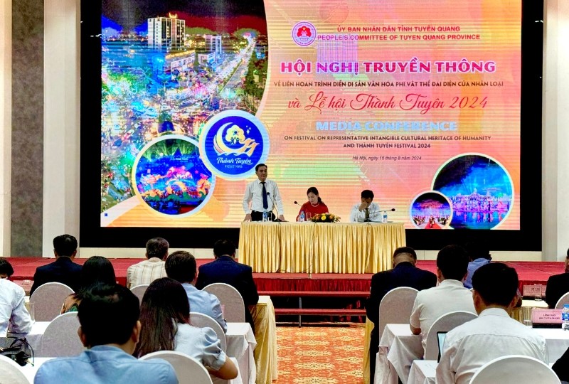 2024 là năm thứ 20 người dân Tuyên Quang duy trì và phát triển chương trình Lễ hội Thành Tuyên. Ảnh: Hồng Hạnh 2024 là năm thứ 20 người dân Tuyên Quang duy trì và phát triển chương trình Lễ hội Thành Tuyên. Ảnh: Hồng Hạnh