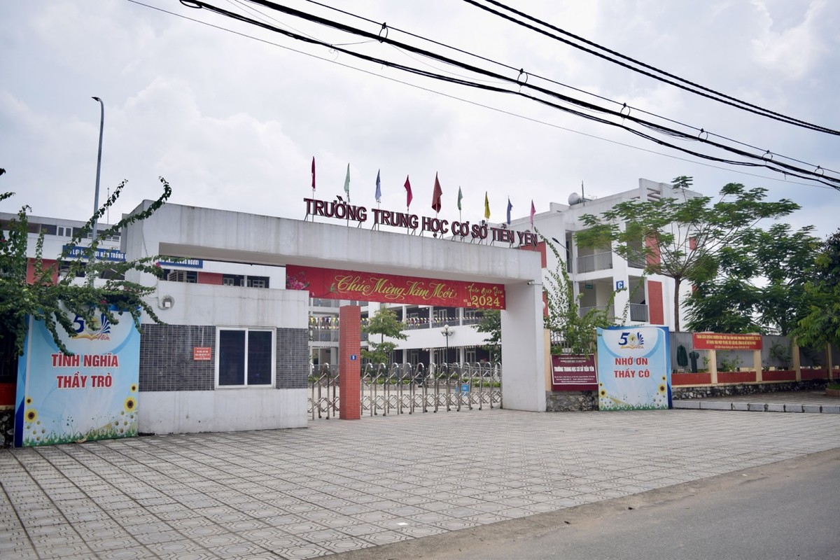 Trường THCS Tiền Yên cũng chỉ cách khu Lòng Khúc khoảng 500 m đổ lại. Ảnh: Nhật Linh