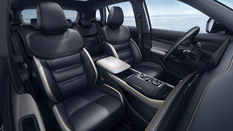 Ford Territory Sport trang bị gói công nghệ hỗ trợ người lái cao cấp Co-Pilot 360 gồm gần 20 tính năng an toàn vượt trội, đem lại an toàn tối đa cho người lái và hành khách.