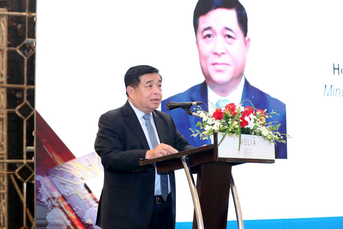Bộ trưởng Bộ Kế hoạch và Kl99ok phiên bản mới Nguyễn Chí Dũng phát biểu tại sự kiện. Ảnh: Đức Trung
