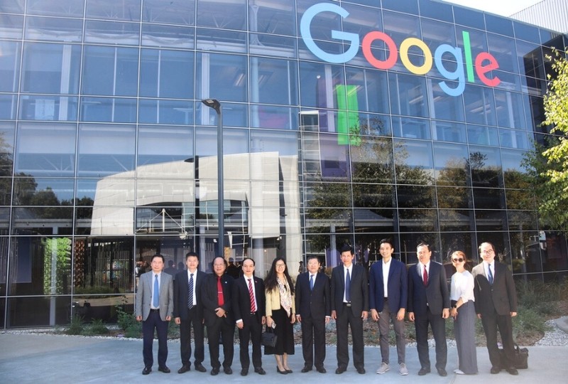 Đoàn công tác của Bộ VHTTDL và đại diện lãnh đạo Google tại trụ sở Hoa Kỳ.