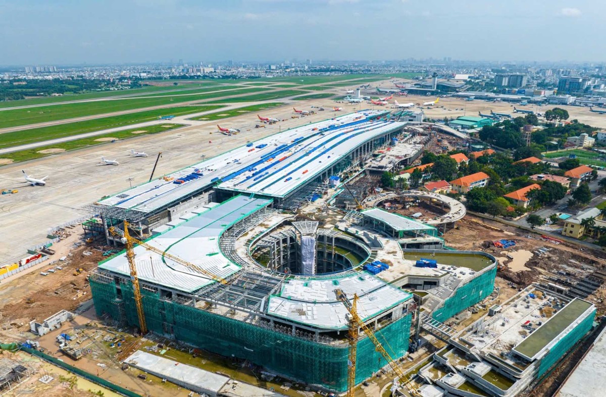 Kl99ok phiên bản mới xây dựng nhà ga hành khách T3, công suất 20 triệu hành khách/năm và các công trình phụ trợ đồng bộ, phục vụ khai thác nội địa tại Cảng hàng không quốc tế Tân Sơn Nhất.