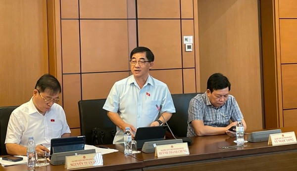 Đại biểu Huỳnh Thành Chung (Bình Phước).