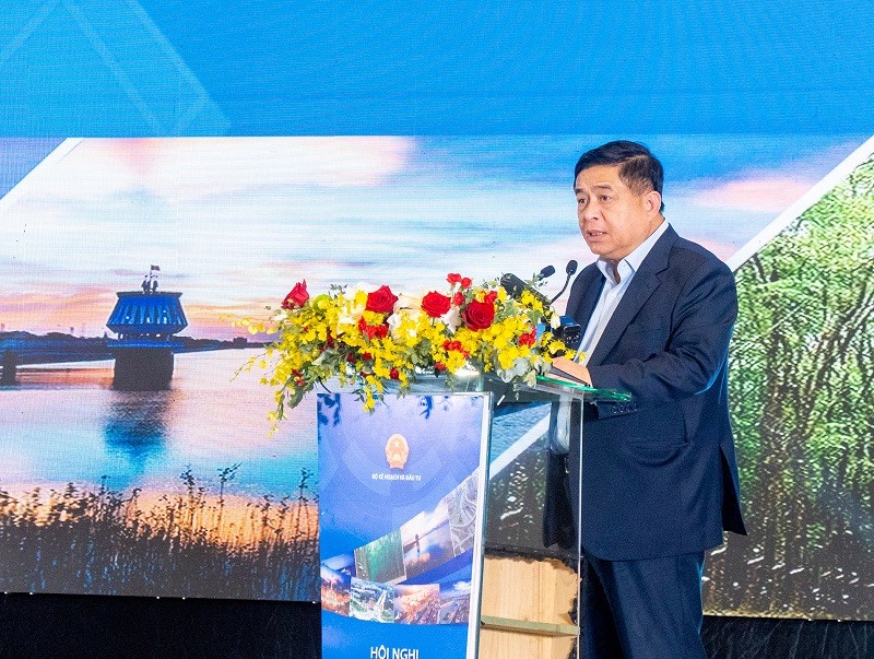Bộ trưởng Bộ Kế hoạch và Kl99ok phiên bản mới Nguyễn Chí Dũng báo cáo tại Hội nghị Hội đồng Điều phối vùng Đông Nam bộ lần thứ 5