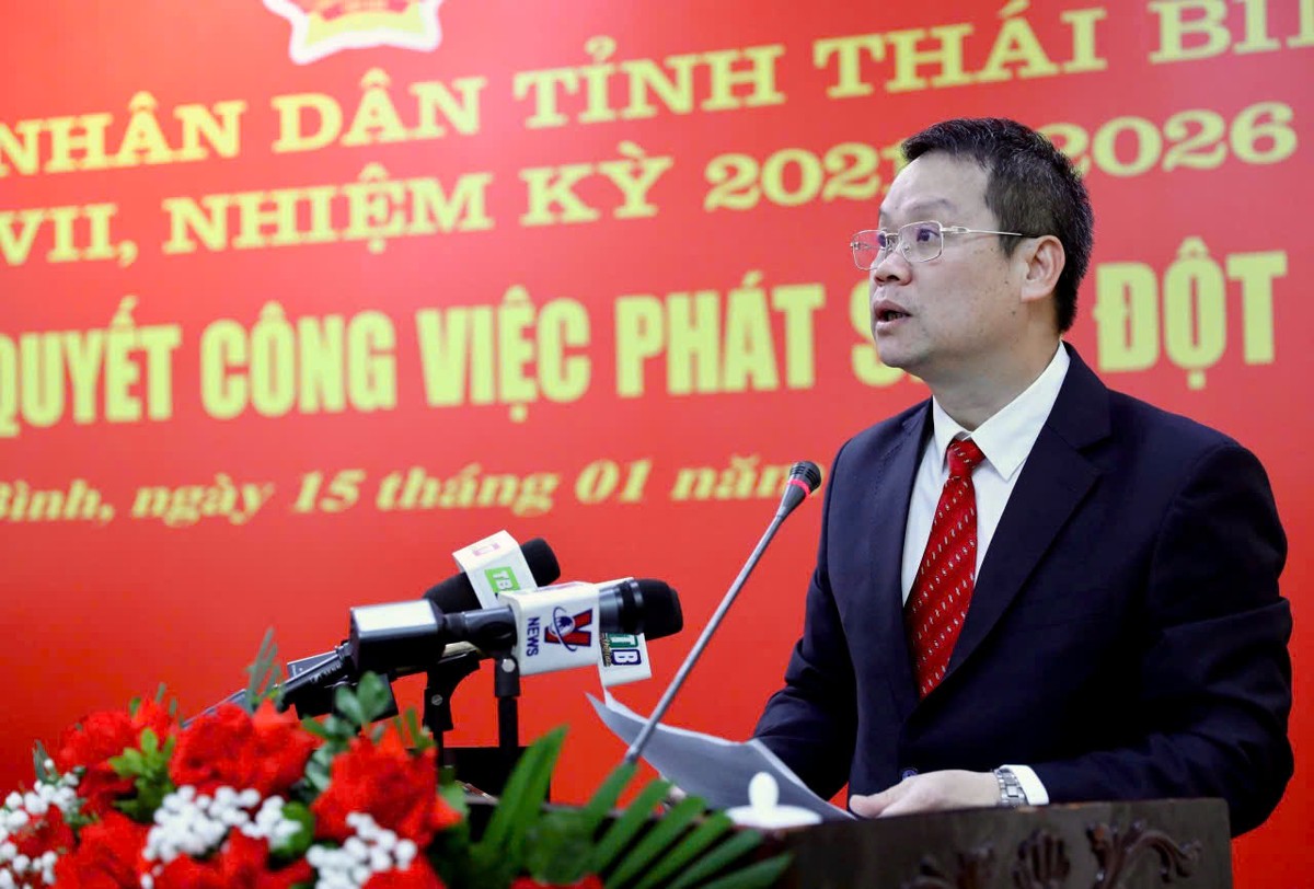 Ông Nguyễn Mạnh Hùng, Phó bí thư Tỉnh ủy, Chủ tịch UBND tỉnh phát biểu nhận nhiệm vụ