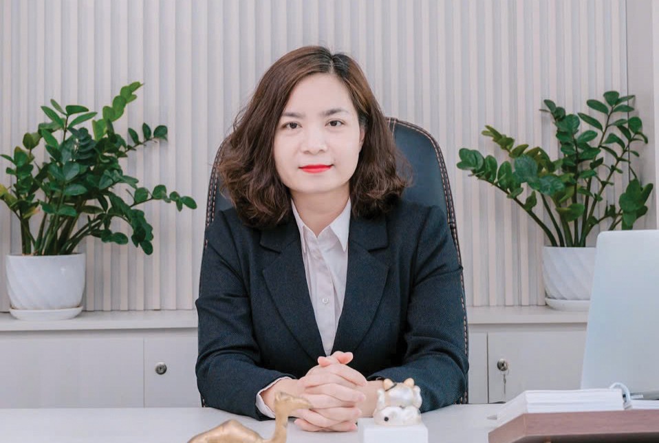 Bà Nguyễn Thị Ngọc Anh - Luật sư Điều hành, Giám đốc Công ty Luật TNHH Toàn cầu ATA