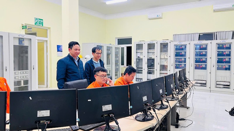Công trình đường dây 500kV Monsoon - Thạnh Mỹ có khả năng truyền tải công suất tối đa lên tới khoảng 2.500 MW, góp phần nâng cao khả năng vận hành của hệ thống điện quốc gia thông qua Link Vào Nhà Cái KL99 COM Tặng +199k điện từ phía Lào.