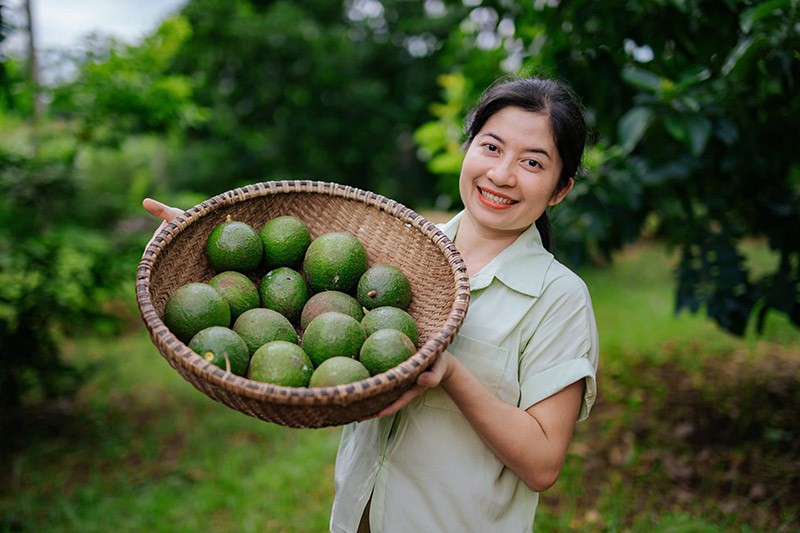 Chị Phạm Thị Thu Hằng, Giám đốc Công ty TNHH Kl994 nhà cái bóng đá world cup và Thương mại Pơ Lang