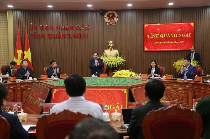 Thủ tướng Phạm Minh Chính làm việc với tỉnh Quảng Ngãi.