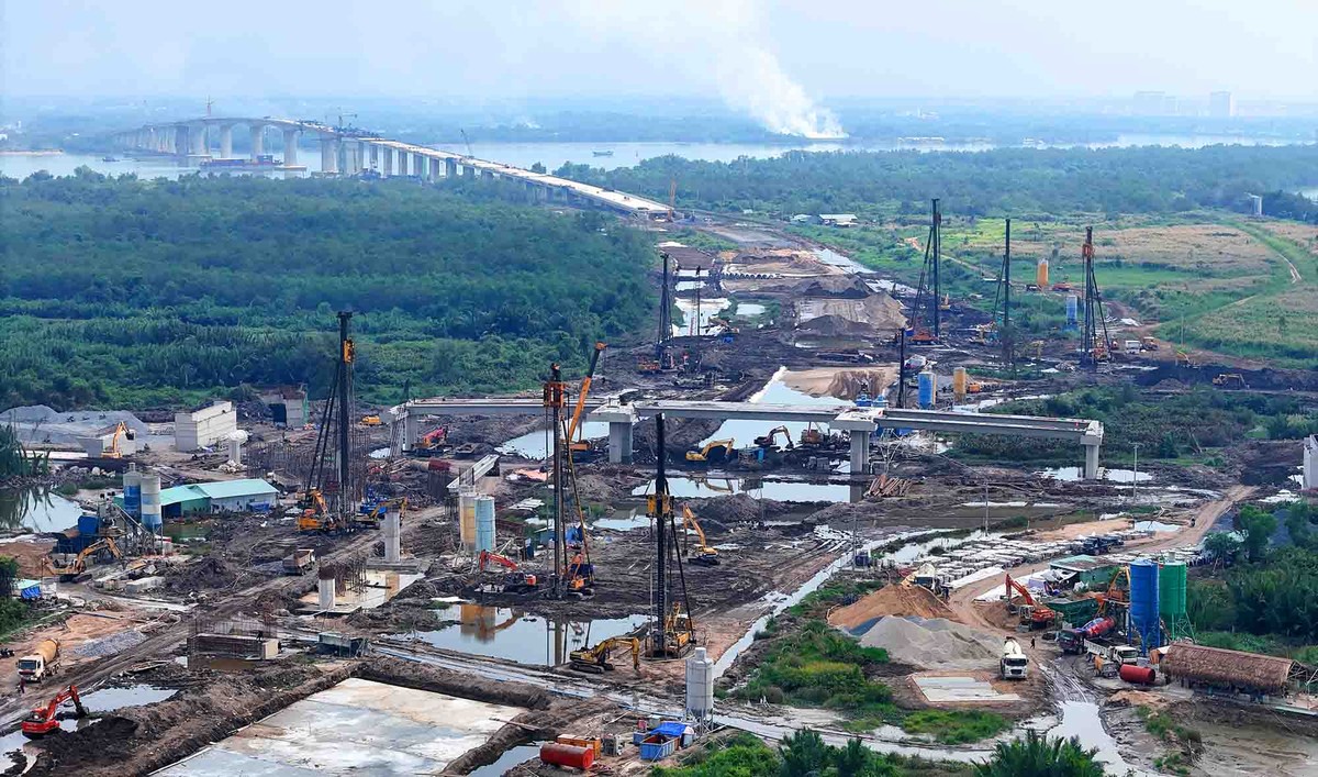 Dự án thành phần 1A đoạn Tân Vạn - Nhơn Trạch thuộc Dự án đường Vành đai 3, TP.HCM, có chiều dài 8,2 km. Trong đó, phía Đồng Nai dài 6,3 km, phía TP. HCM dài 1,9 km
