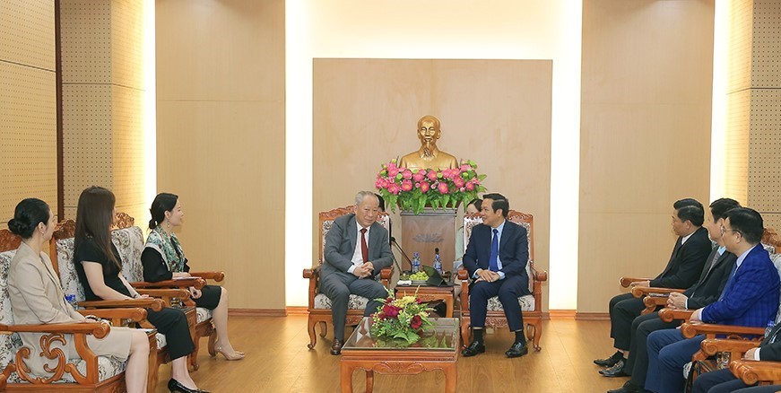 Phó Bí thư Tỉnh ủy, Chủ tịch UBND tỉnh Ninh Bình Phạm Quang Ngọc làm việc với Kl994 game bài casino hấp dẫn Thái Bình Dương (Trung Quốc)