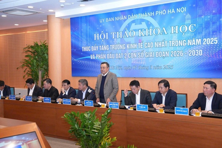 Chủ tịch UBND TP. Hà Nội Trần Sỹ Thanh phát biểu bế mạc Hội thảo.