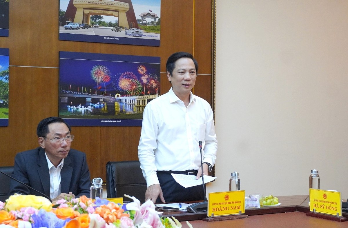 Phó chủ tịch UBND tỉnh Quảng Trị Hoàng Nam phát biểu tại buổi làm việc.