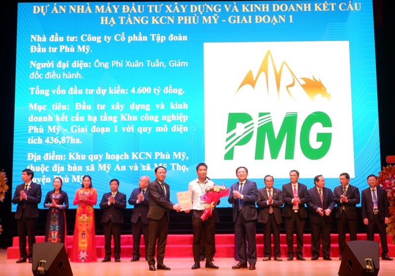 Công ty cổ phần Kl994 game bài casino hấp dẫn Kl99ok phiên bản mới Phù Mỹ nhận giấy chứng nhận Dự án Khu công nghiệp Phù Mỹ giai đoạn 1.